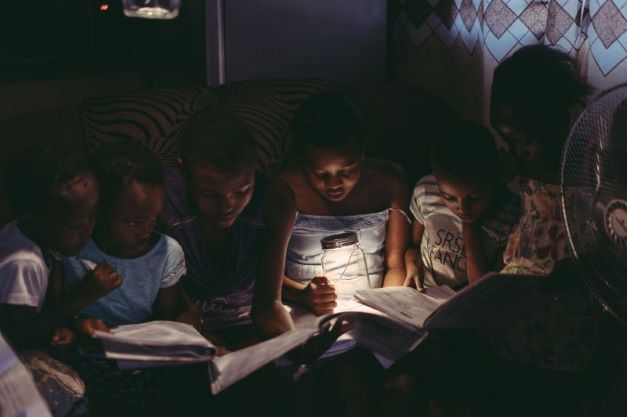 Suntoy spendet Sonnengläser